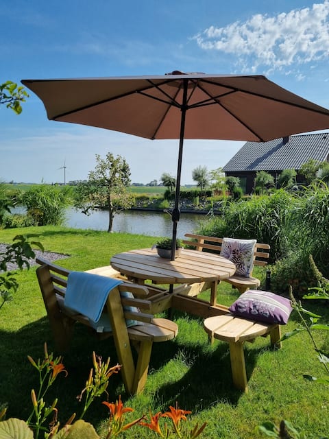 Top performing Airbnb: Beautiful place to relax in Workum in Súdwest Fryslân
