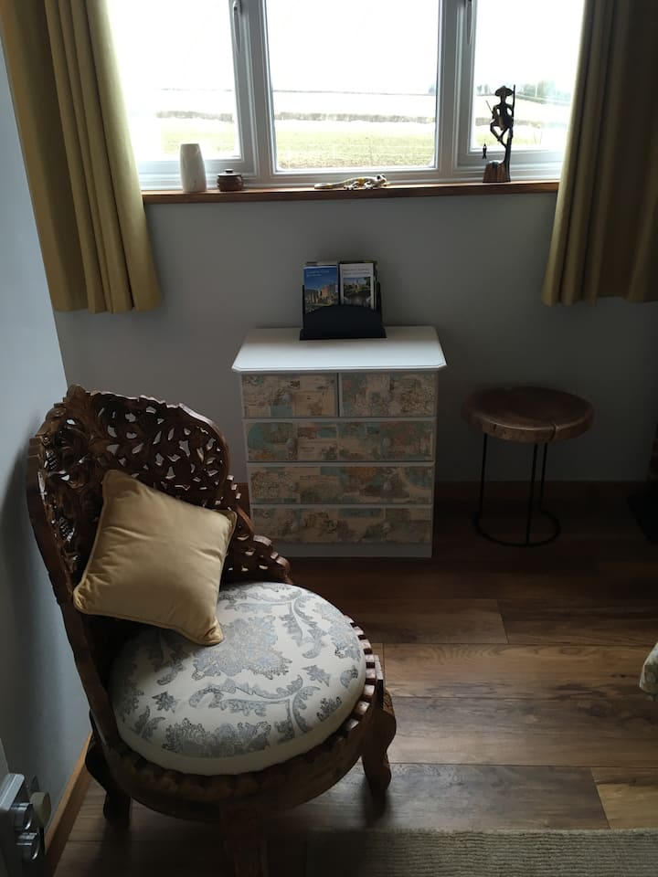 Suite 1, Coronation Cottage - Cardiff Airport (CWL)
