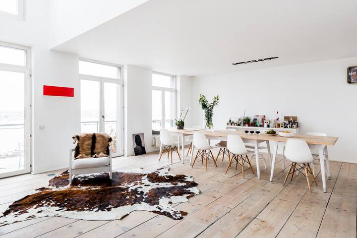 300m² loft (terras & river view) “Loft O” gallery image 3