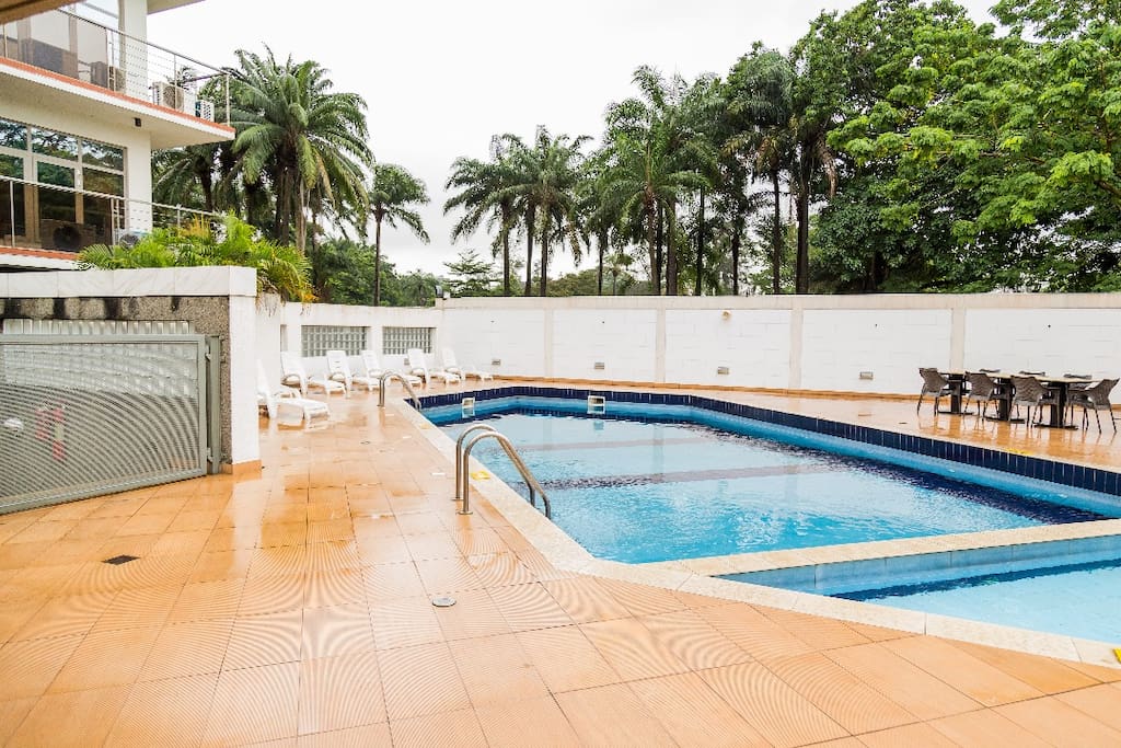 swimming pool