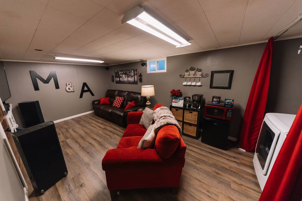 An awesome common space with everything you need.