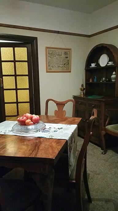 The dining room again
