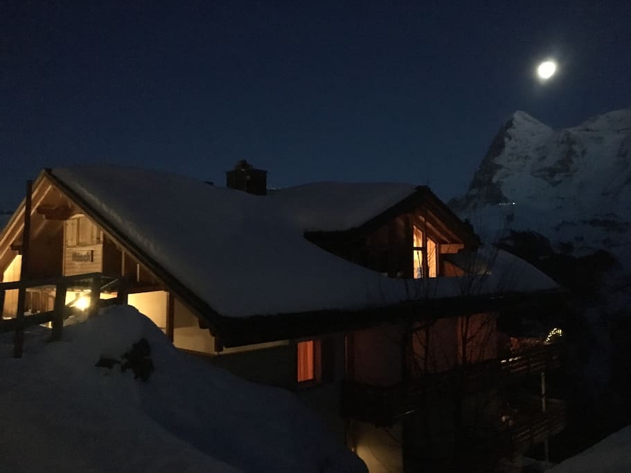 Chalet with Eiger in the background (very hygge!)