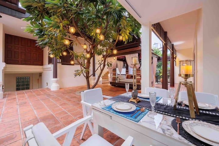 Sukhumvit 40 BTS Brand designer Private pool gallery image 4