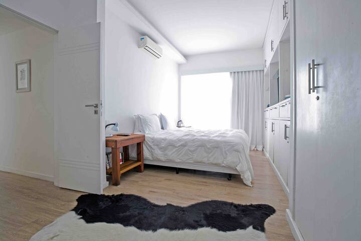 Rio Top 3 Bdr! Copacabana Top View! gallery image 5