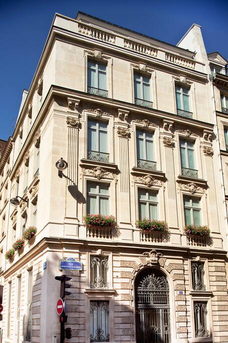 Façade