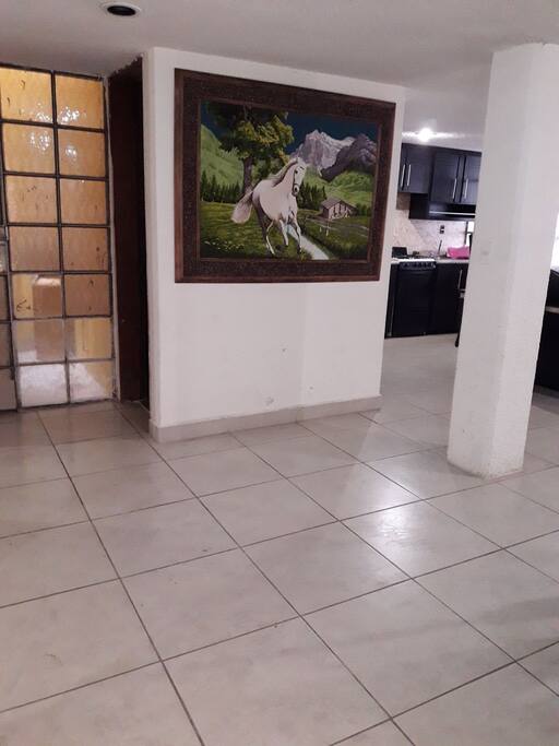 Vista frontal de la casa.