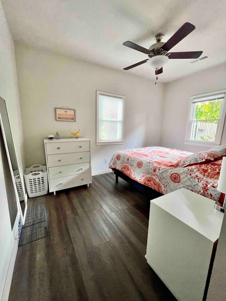 საძინებელი 1