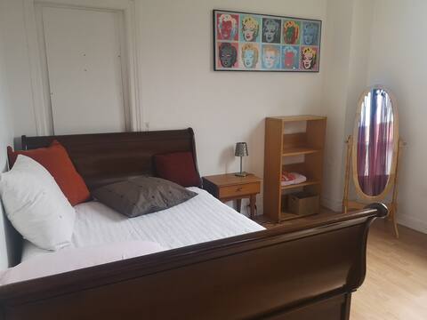 Chambre 1, dans maison à partager,  Nord de Reims.