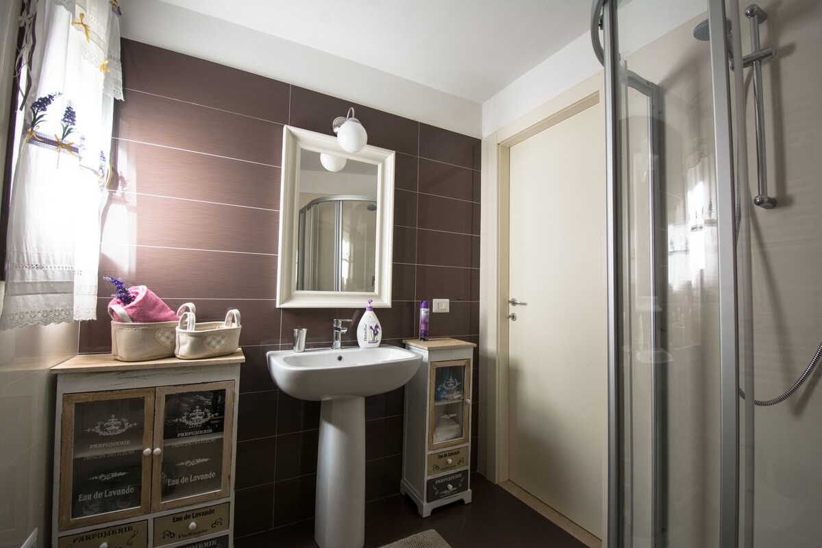 イタリア　レシピ集　マセラティ　フェラーリ　フィアット　カッシーナ　B&B イタリア レシピ集 マセラティ フェラーリ フィアット