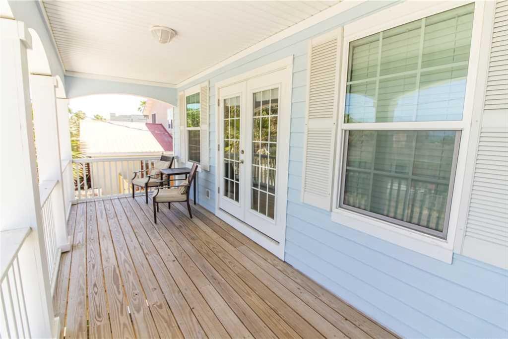 Visit the beautiful balcony at Avery's Ocean Breeze A for a breath of fresh Florida air. - The beautiful balcony, complete with p