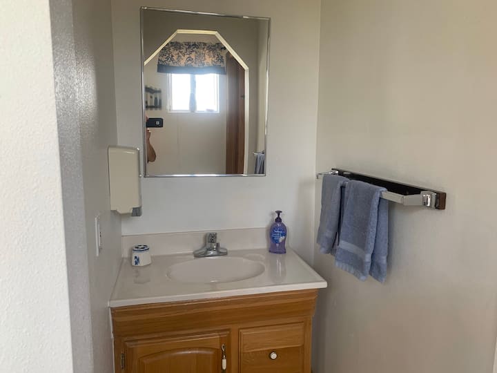 Byrd’s Nest Cabins for Rent in Ninilchik, Alaska, United States Airbnb