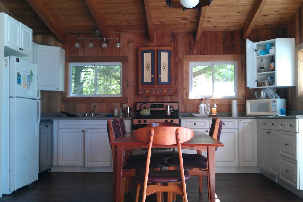 Spacious, modern kitchen with dishwasher