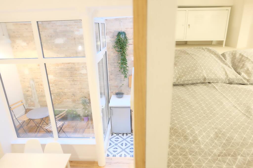 Vue from the bed