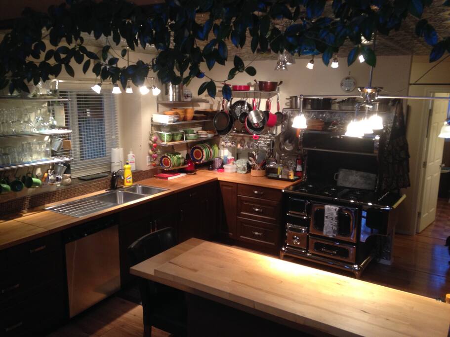Gourmet kitchen with two ovens, gas
antique 6 burner stove