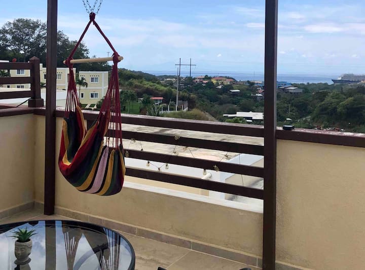 WanderLust Roatan - 3 Bedroom with Ocean Views!
