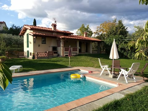 Villa in Tuscany - Reggello, with pool and WiFi.
