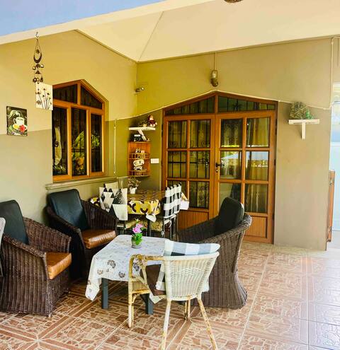 Mauritian Bungalow Near The Beach