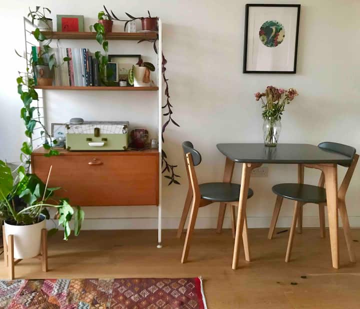 Beautiful Modern Hackney Apartment (Zone 2) - London