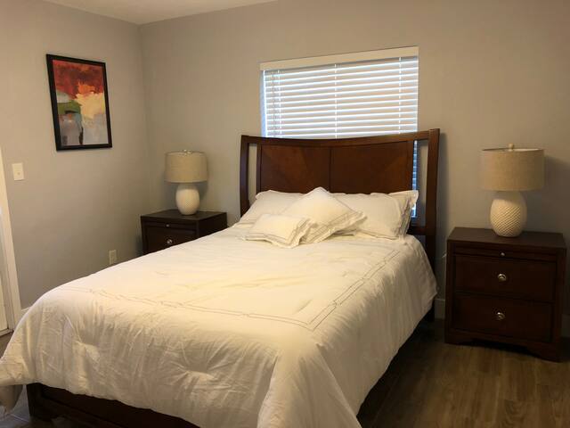 Charming house , near by the beach .