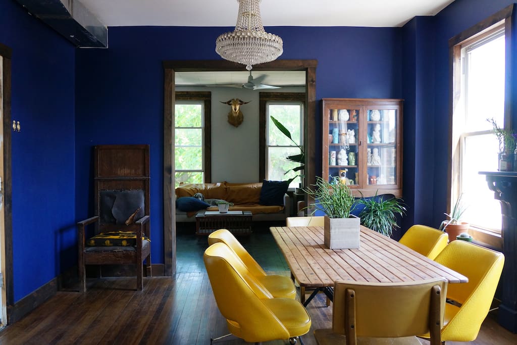 Guests are welcome to hangout in the common area.