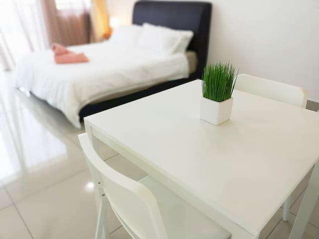 [NETFLIX] Comfy Studio II @TREFOIL SETIA CITY MALL
