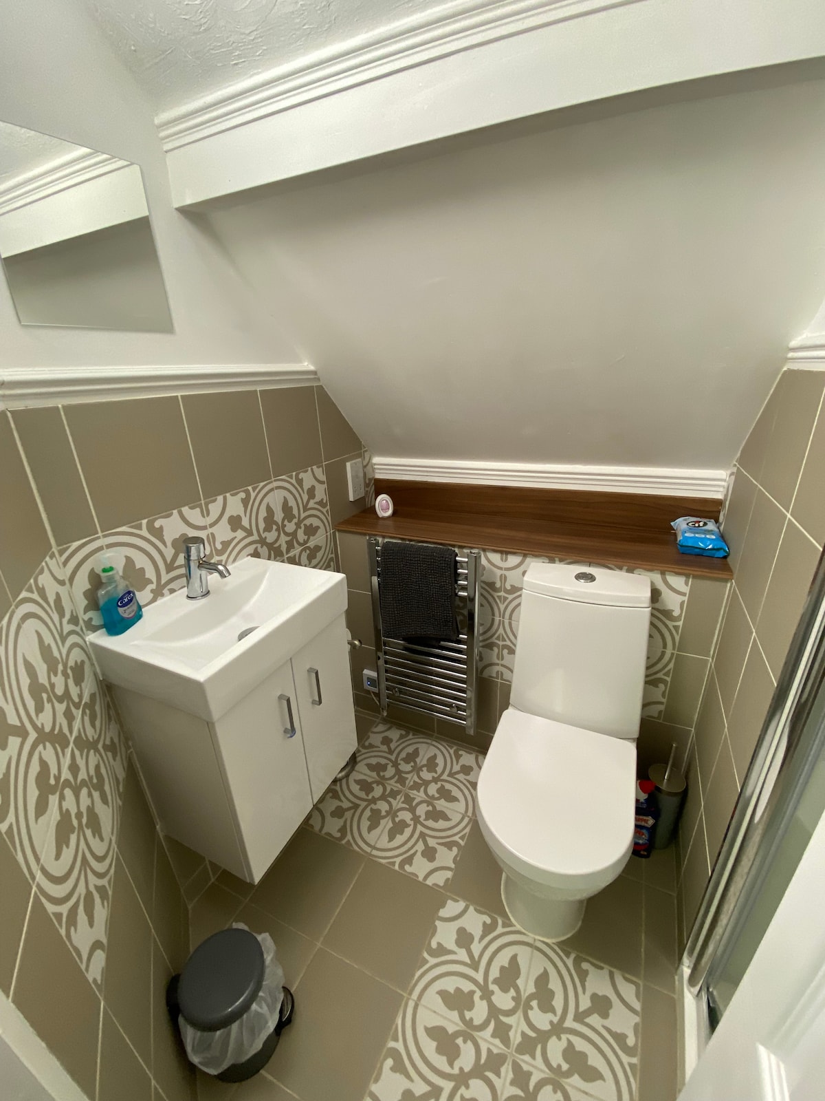 Corner Cottage