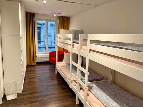 Center Apt, 3 bedrooms, Old Town, 3min to station