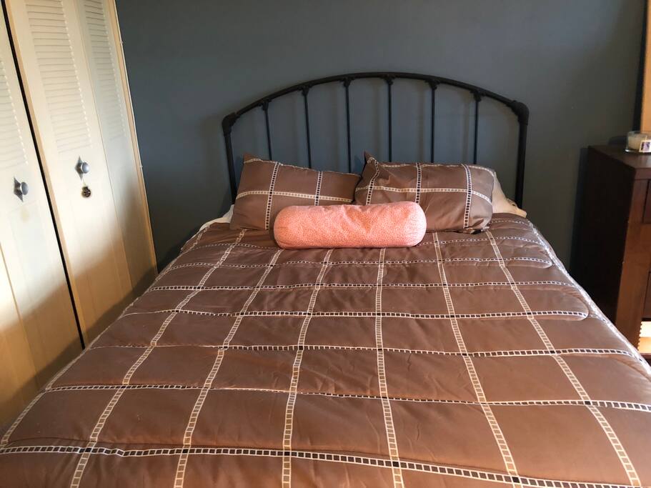 Guest Bed with Clean sheets