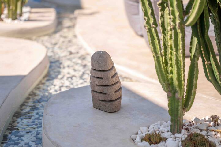 Luxury Villa , with unique architecture gallery image 2