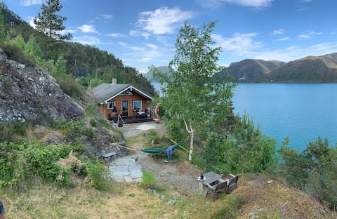 Popular Airbnb listing: Unspoiled cabin by Hardangerfjorden in Kvinnherad