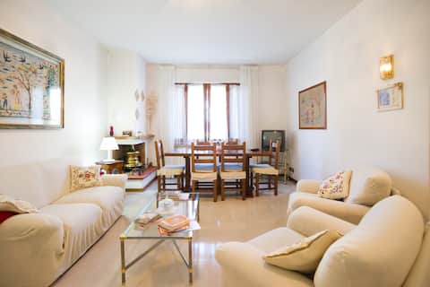 Renovated villa in beautiful Tuscan village