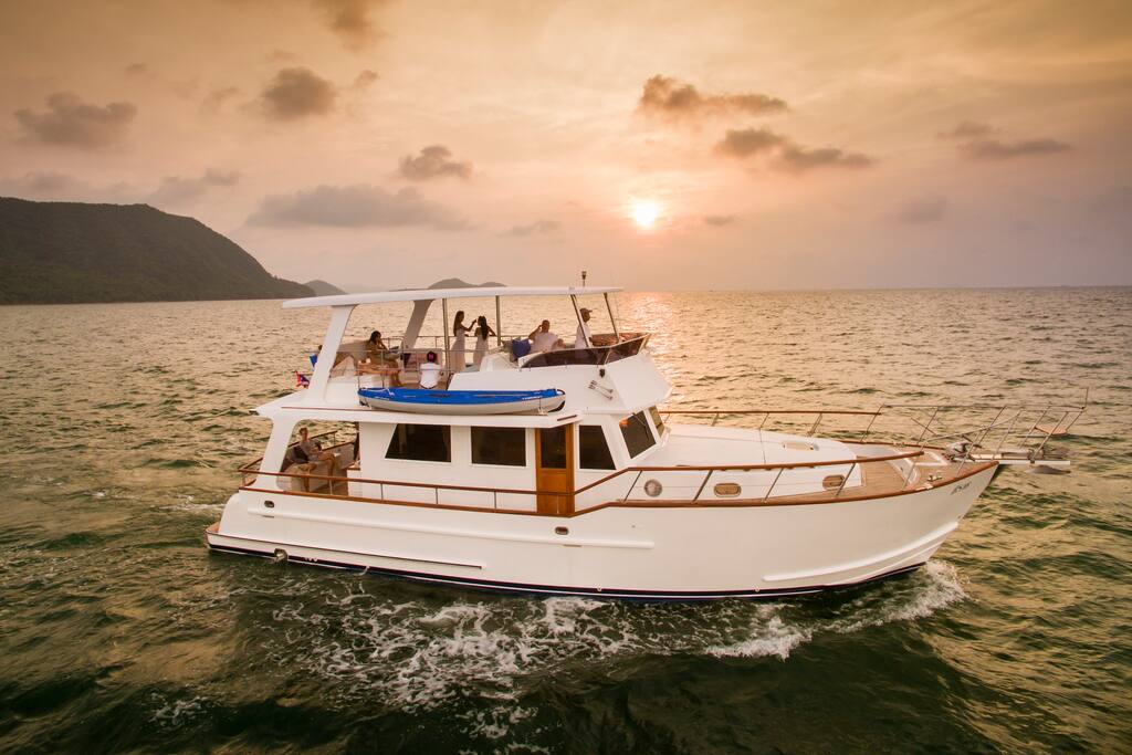 Sunset Cruises with Shiraz