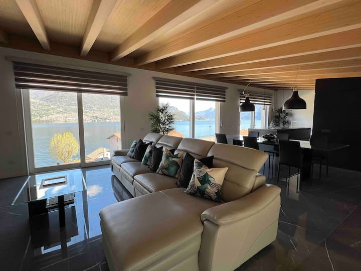 Luxury Lakeview Penthouse - 科莫湖