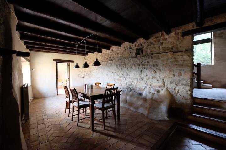 Renovated modern 16thC. Mas in mountains near sea gallery image 5