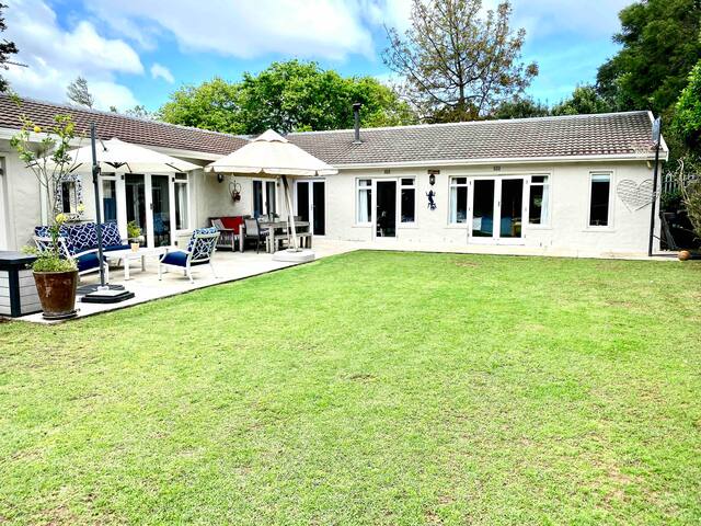 Family Friendly home in Newlands, top location.