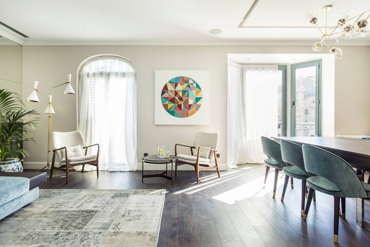 The Fortysix Luxury Apartment, Barcelona Center. gallery image 5