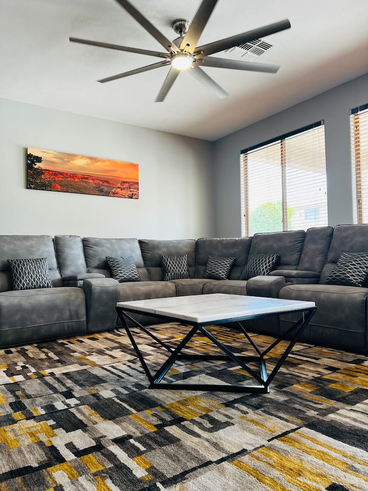 Best Discount Price! Home & Pool - Glendale, AZ