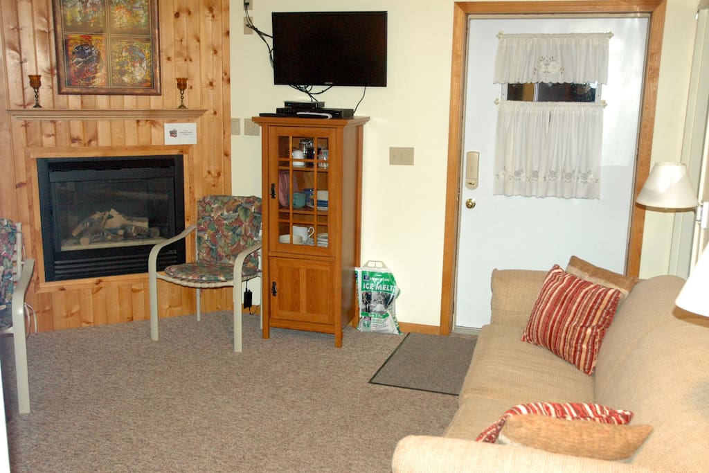 South Unit
Living Area