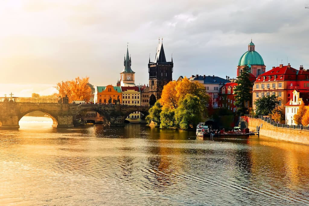 3 min walking distance to Charles Bridge