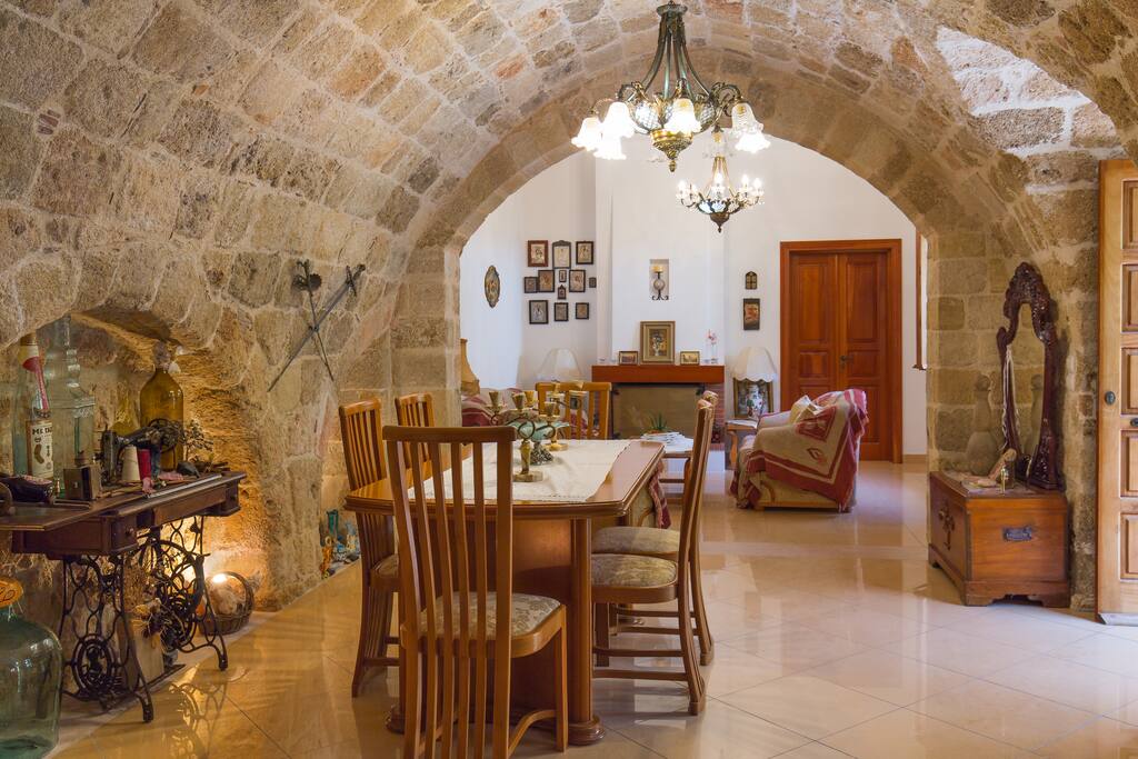 Sitting and dining area are in common area with the kitchen