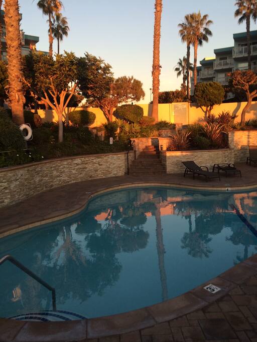 Small pool with hot tub and BBQ