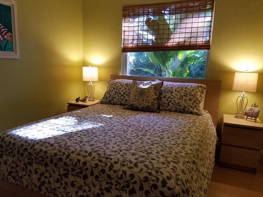 Private room with queen bed