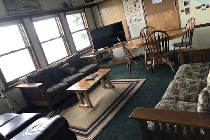3 Bedroom Apt. 2nd story