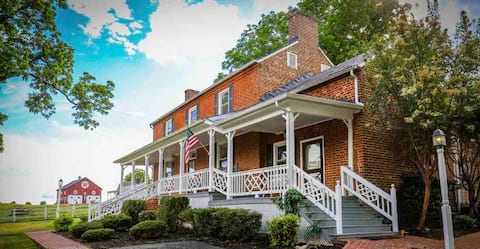 Timber Ridge Manor near W&L,VMI, & Horse Center