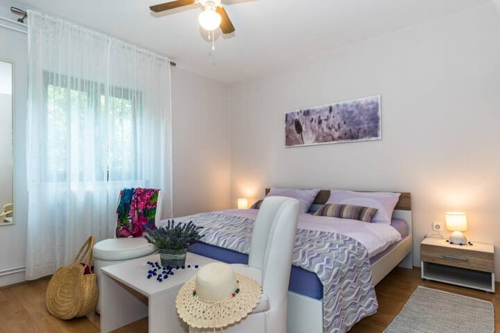 Spavaća soba 1 / Spavaca soba 1