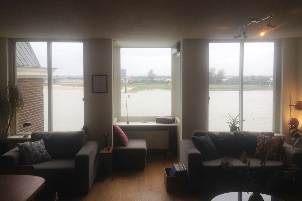 Uitzicht vanuit de woonkamer