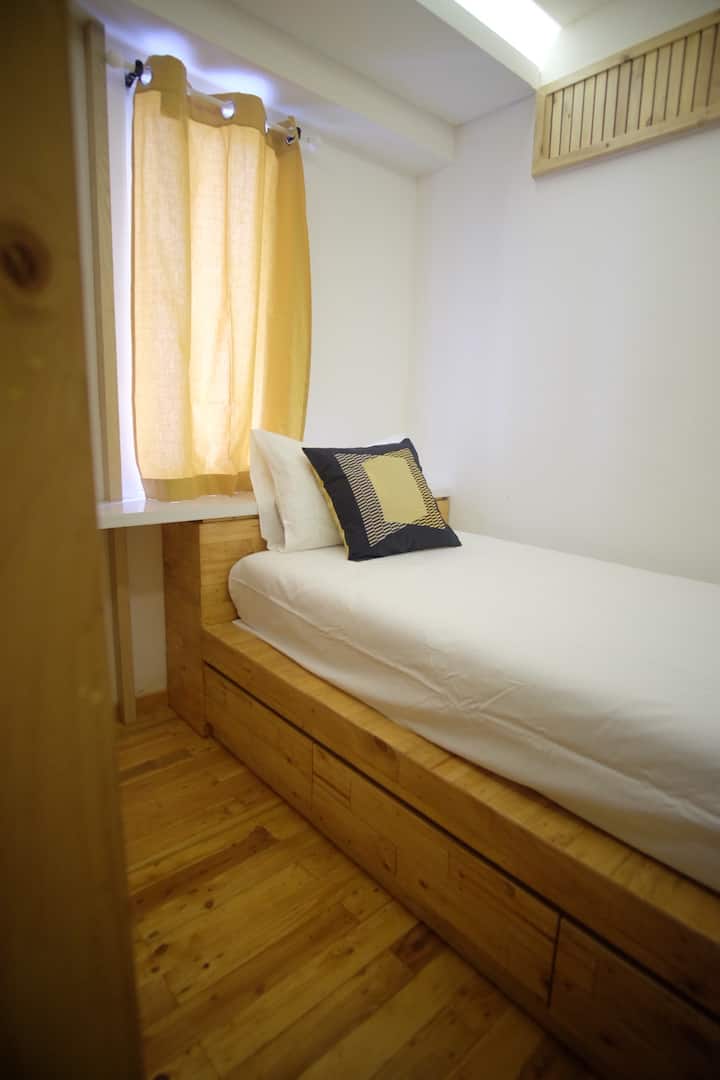 เตียงเดี่ยว