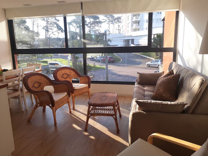 Hermoso Departamento Con Cochera Propia, 1 Dormito - Maldonado Department