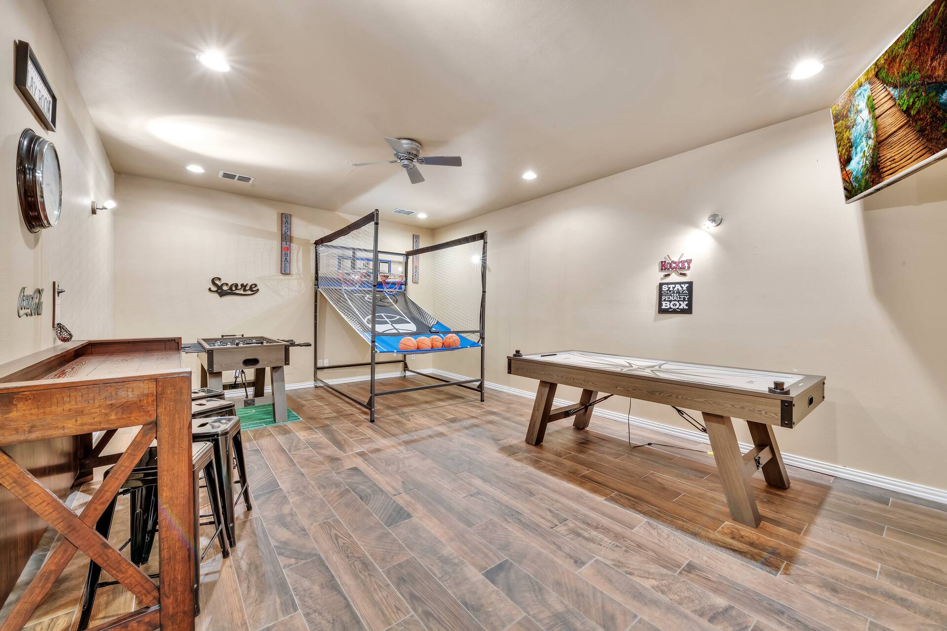 Big Gameroom Great Area:The Kiyo by Spark Getaways